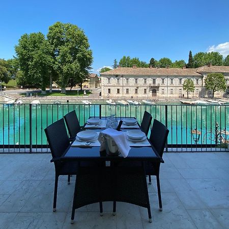 Time To Relax - La Terrazza Sul Lago Peschiera del Garda Luaran gambar